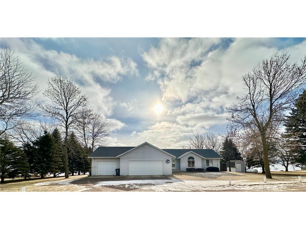 2099 N Shore Drive Diamond Lake Twp MN 56149 - Benton 6650744 image1