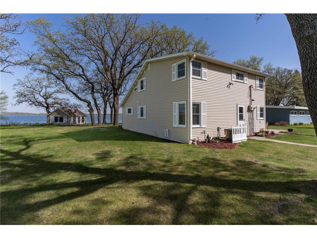 20997 Elks Point Road Dane Prairie Twp MN 56537 - Wall 7075869 image13