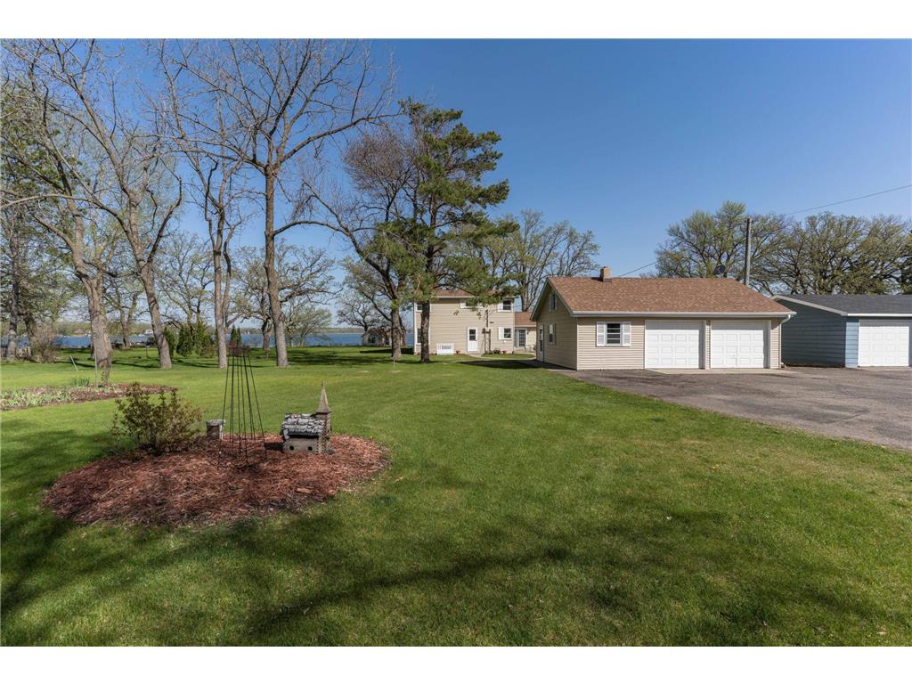 20997 Elks Point Road Dane Prairie Twp MN 56537 - Wall 7075869 image4