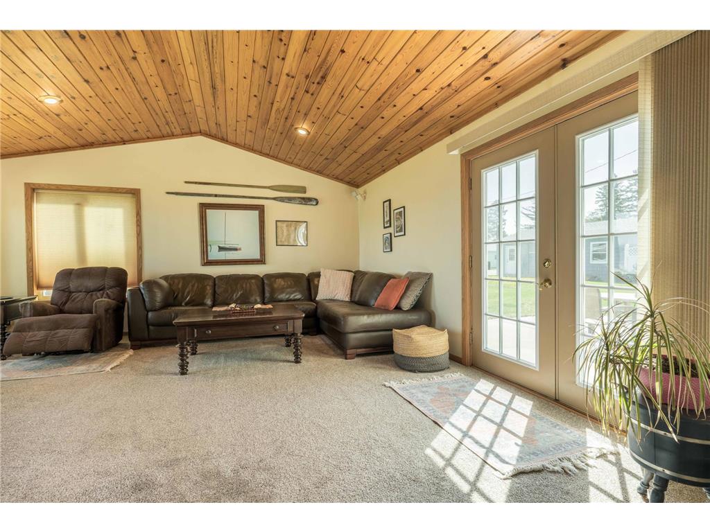 20997 Elks Point Road Dane Prairie Twp MN 56537 - Wall 7075869 image43