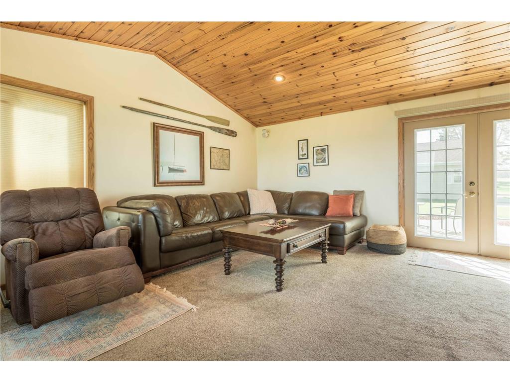 20997 Elks Point Road Dane Prairie Twp MN 56537 - Wall 7075869 image45