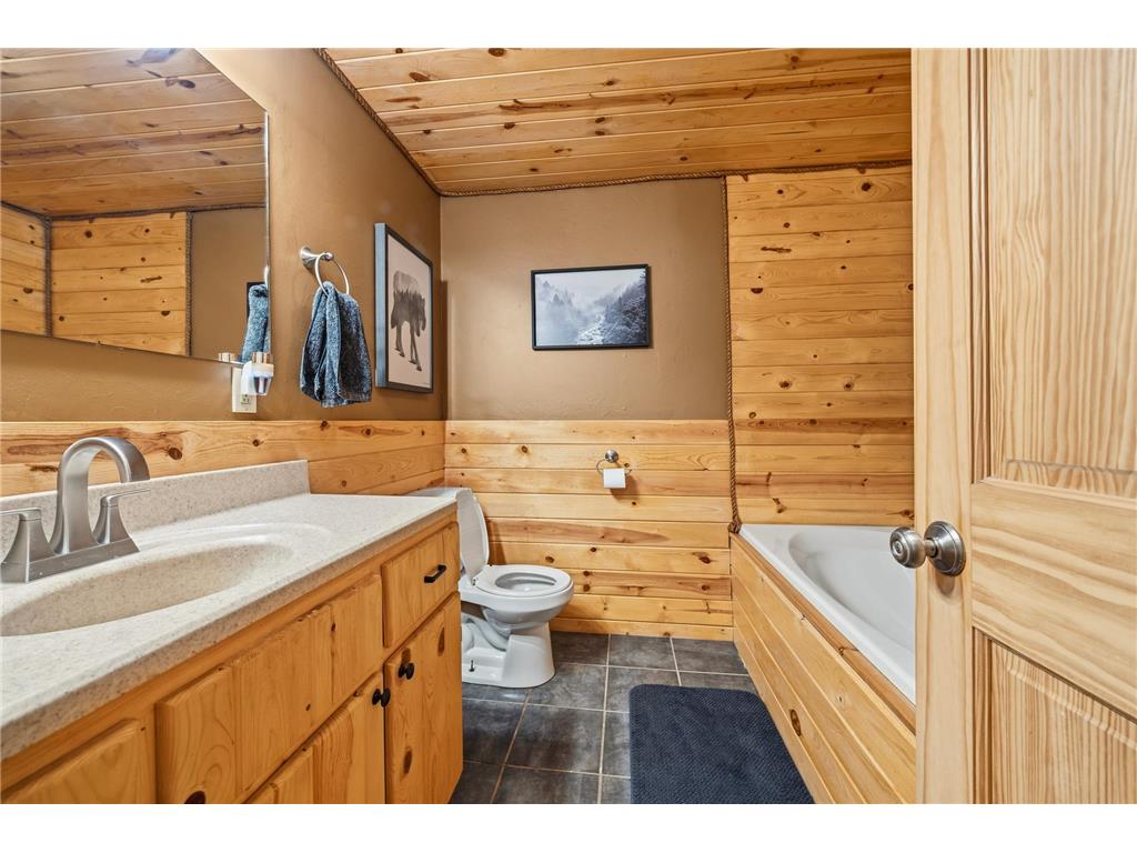 21 10th Avenue NE Elbow Lake MN 56531 7060630 image23