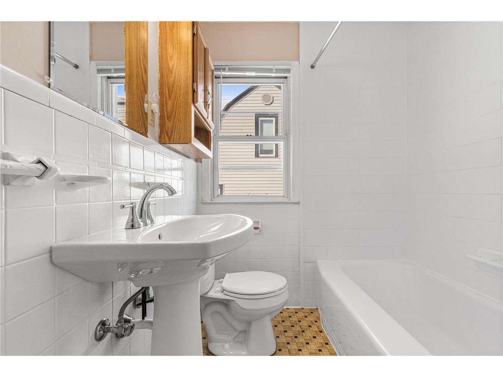 21 7th Avenue N Hopkins MN 55343 7038910 image14