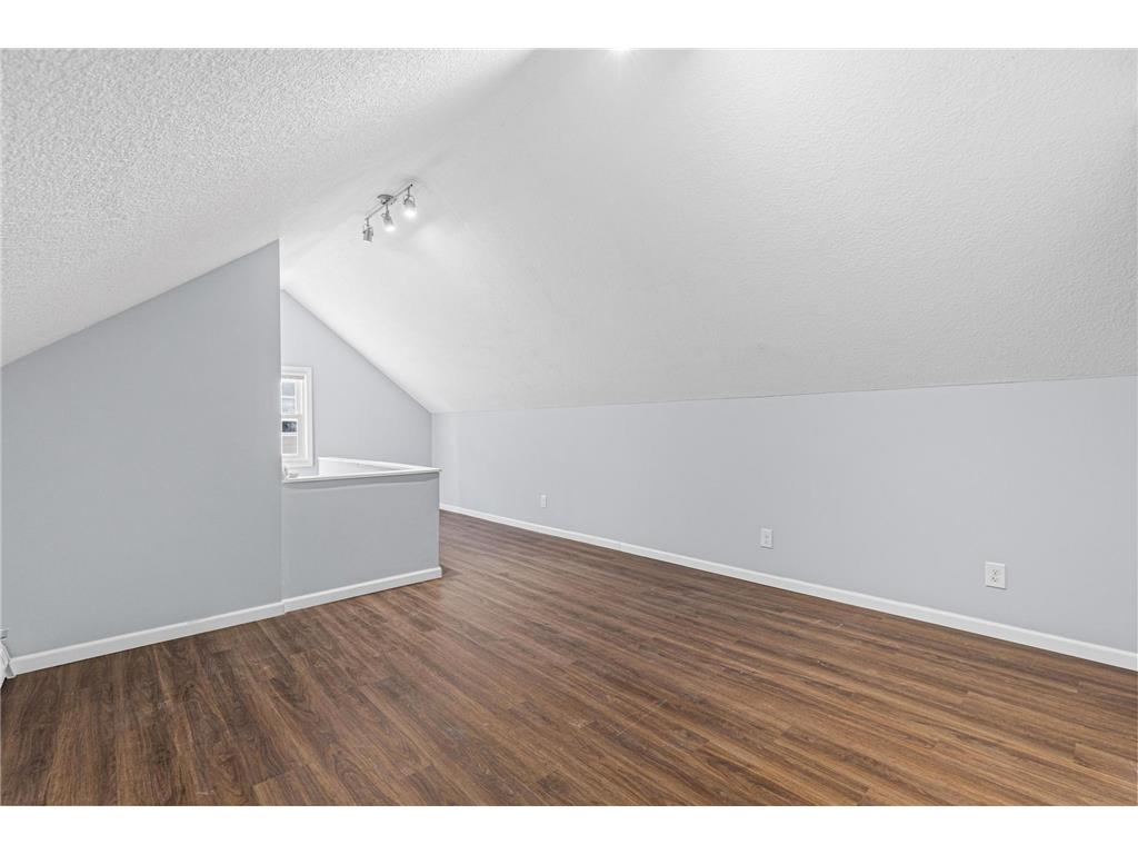 21 7th Avenue N Hopkins MN 55343 7038910 image18