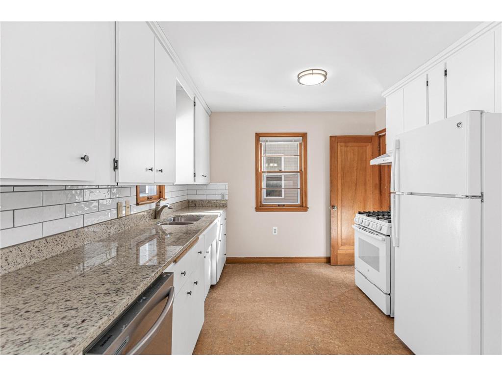 21 7th Avenue N Hopkins MN 55343 7038910 image8