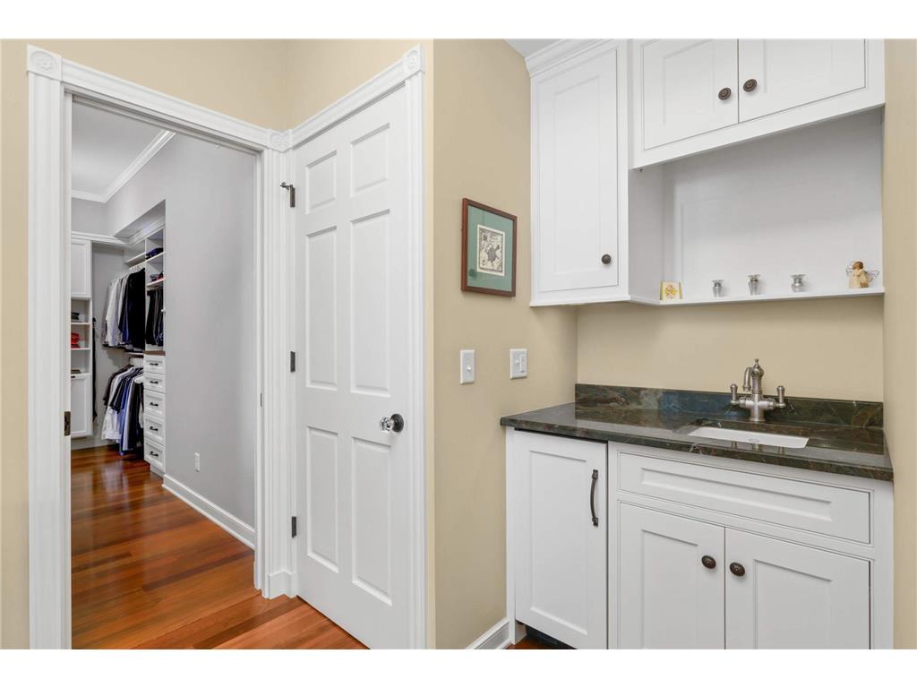 21 Avon Street S #21 Saint Paul MN 55105 6764588 image38