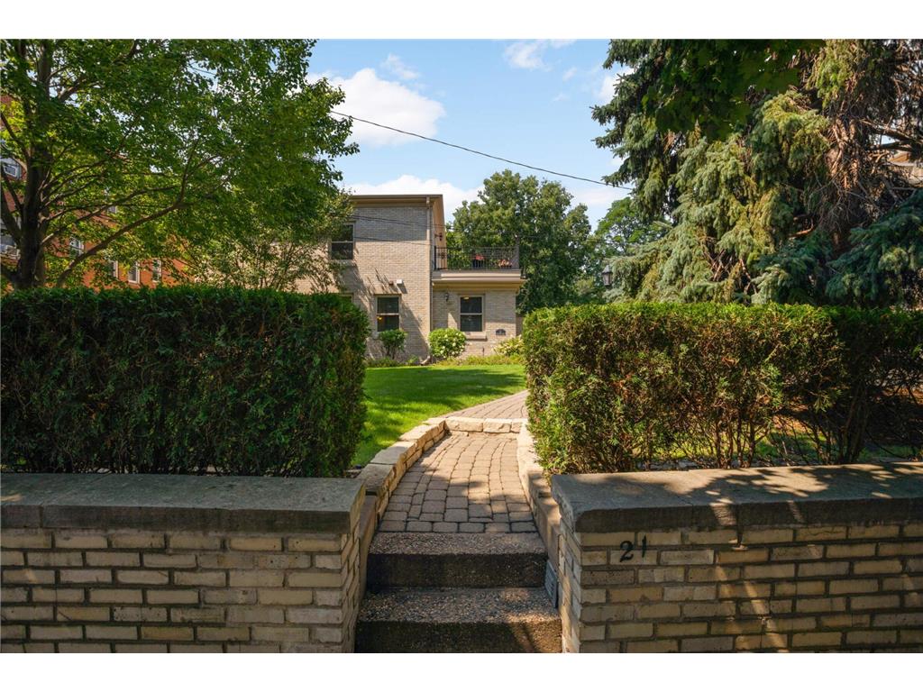 21 Avon Street S #21 Saint Paul MN 55105 6764588 image53