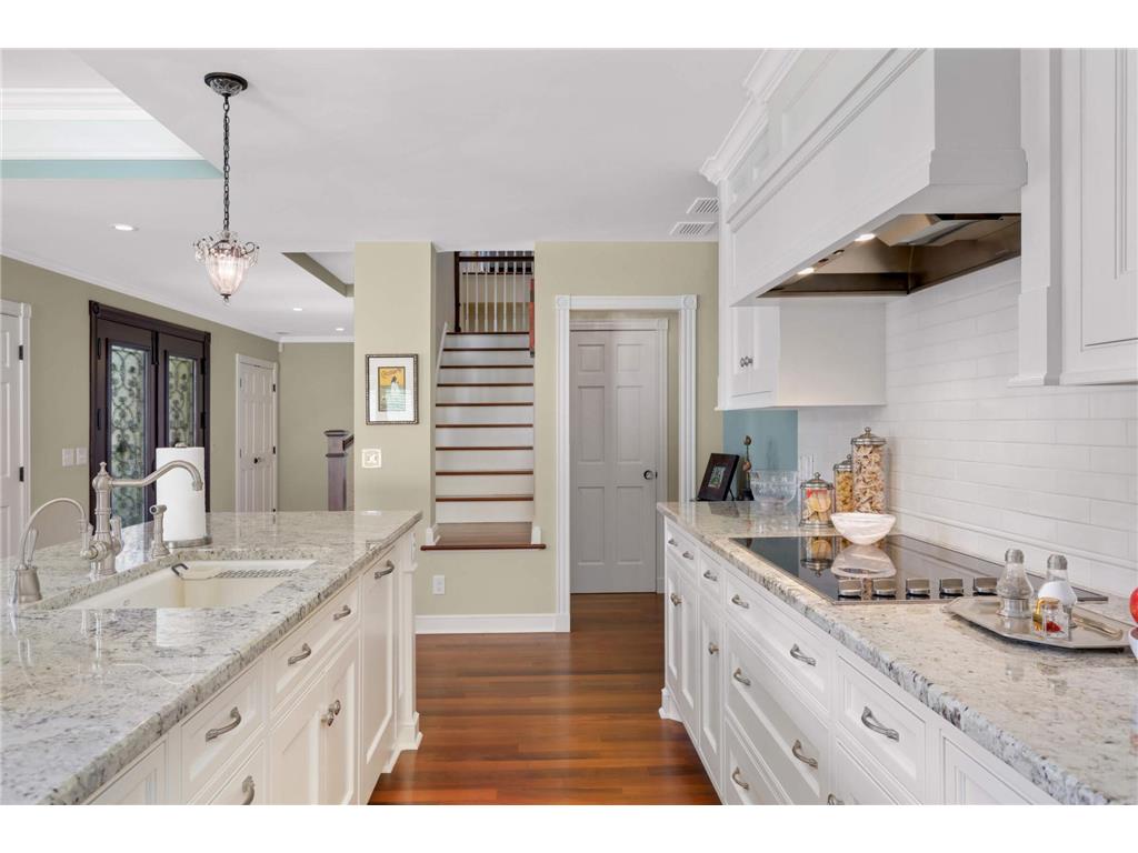 21 Avon Street S #21 Saint Paul MN 55105 6764588 image8