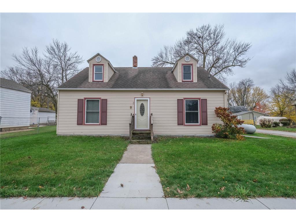 21 Cedar Street Easton MN 56025 6454788 image1