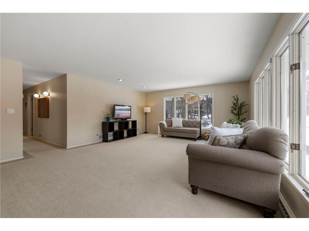 21 N Oaks Road North Oaks MN 55127 7005979 image17