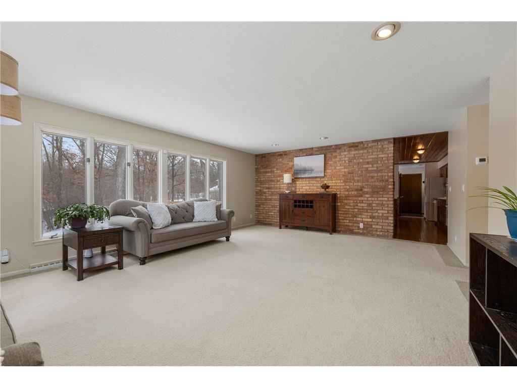 21 N Oaks Road North Oaks MN 55127 7005979 image18