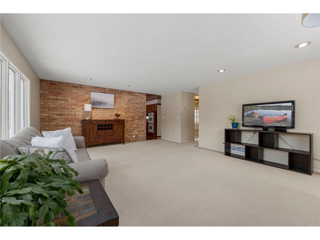 21 N Oaks Road North Oaks MN 55127 7005979 image19