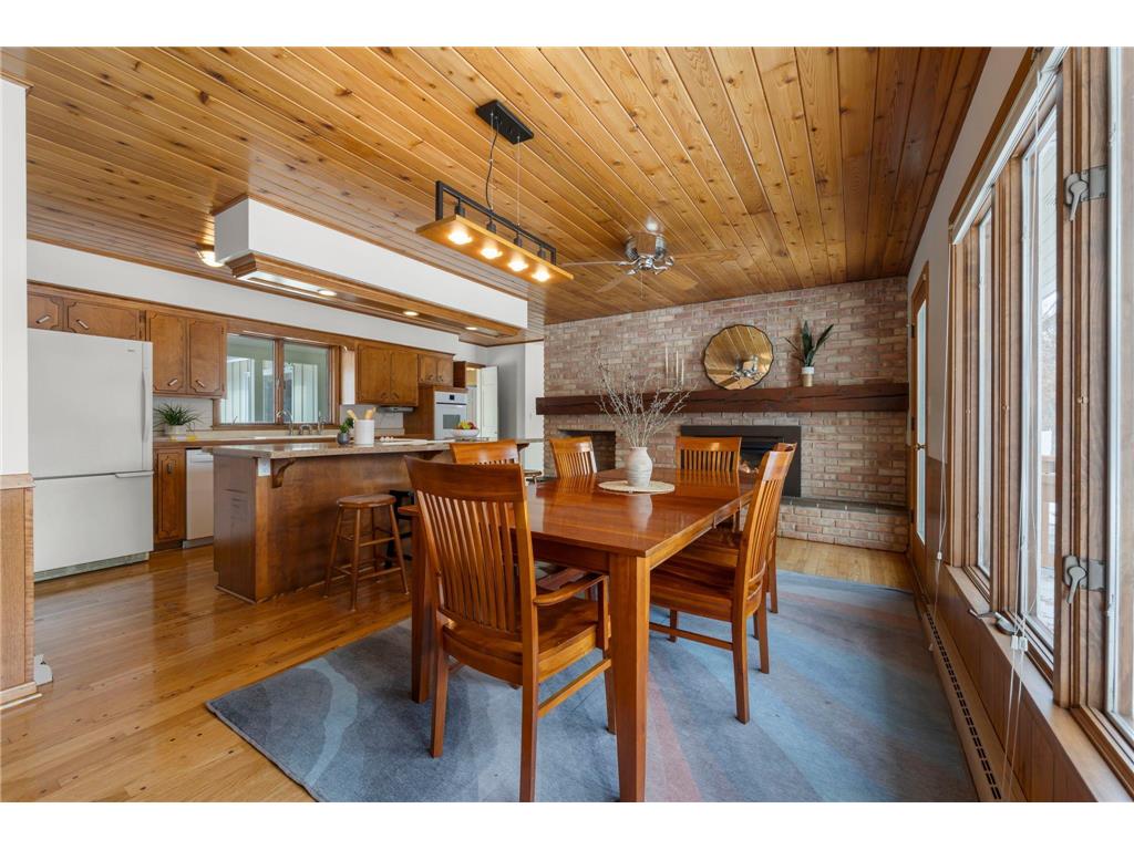 21 N Oaks Road North Oaks MN 55127 7005979 image22