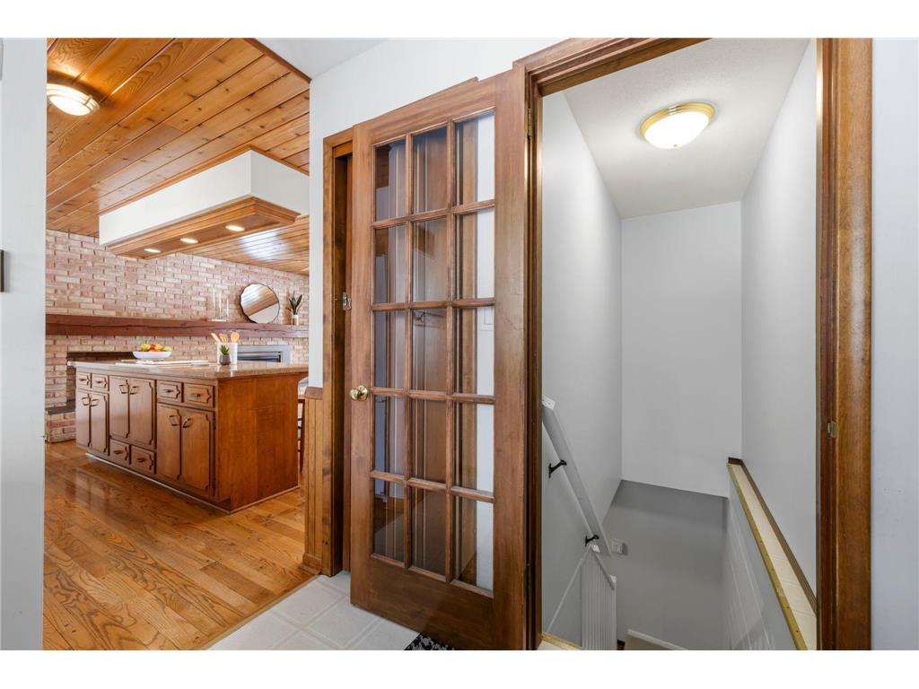 21 N Oaks Road North Oaks MN 55127 7005979 image40