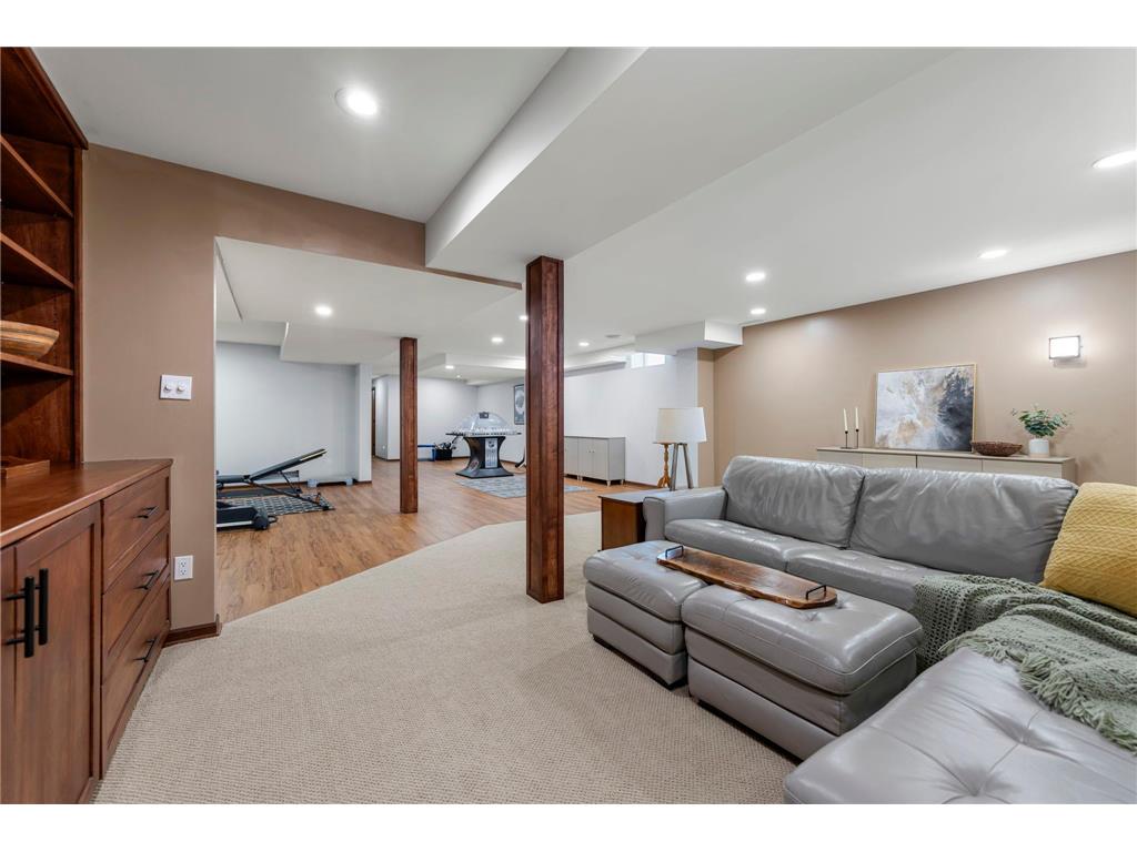 21 N Oaks Road North Oaks MN 55127 7005979 image45