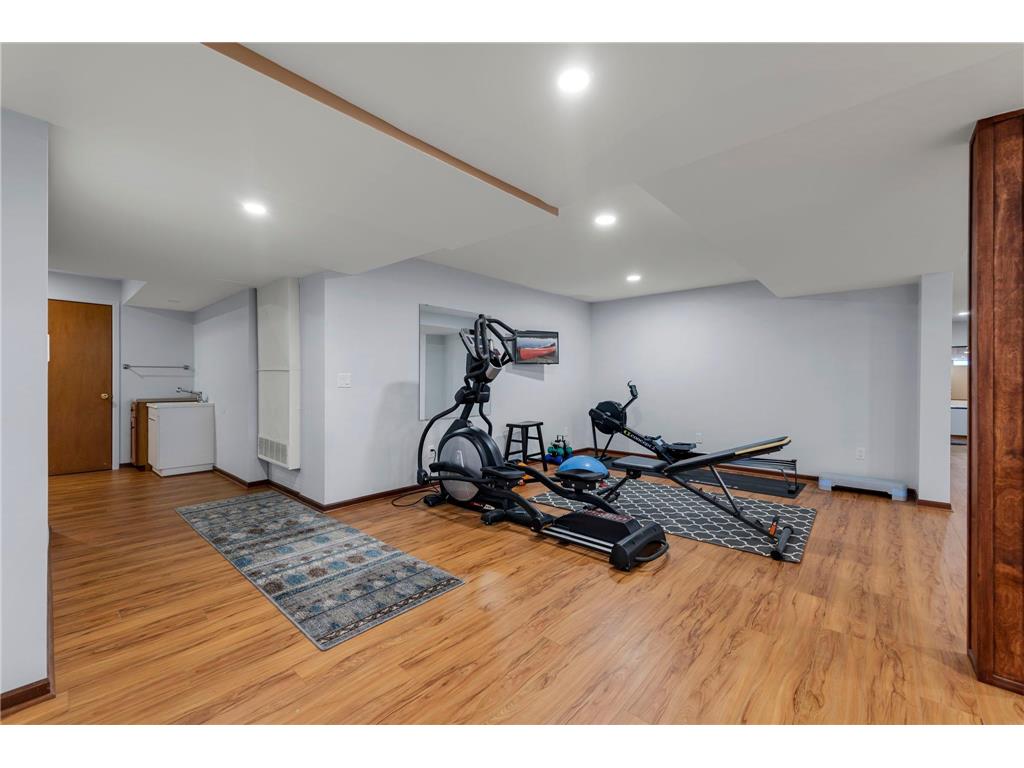 21 N Oaks Road North Oaks MN 55127 7005979 image46