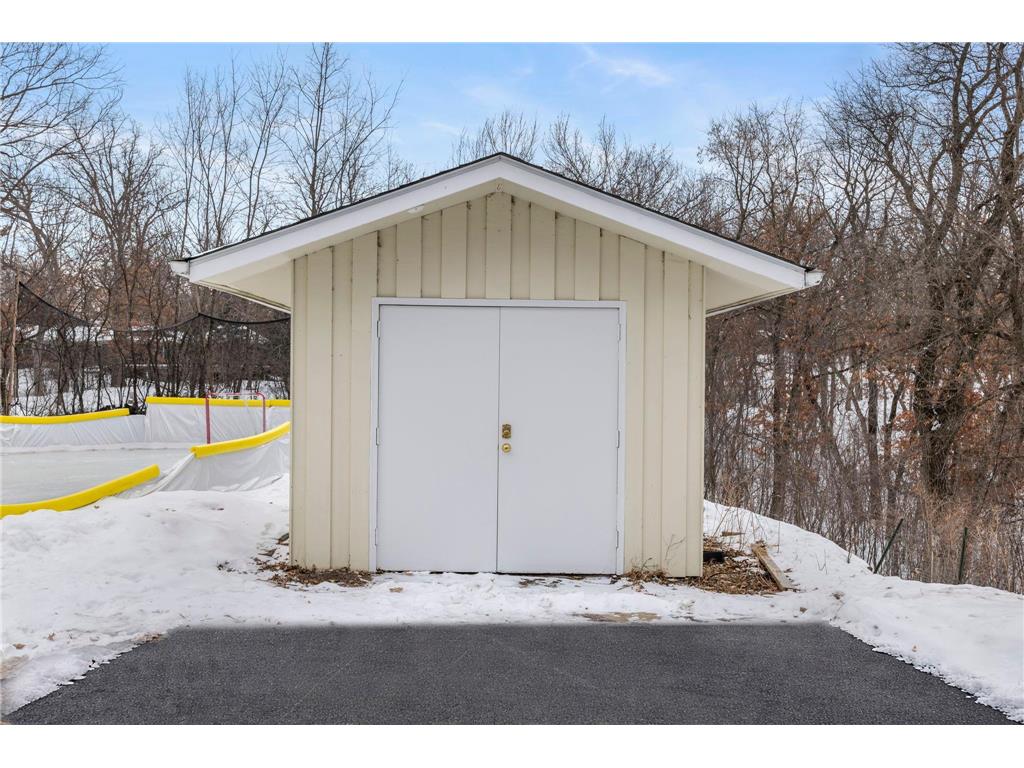 21 N Oaks Road North Oaks MN 55127 7005979 image52