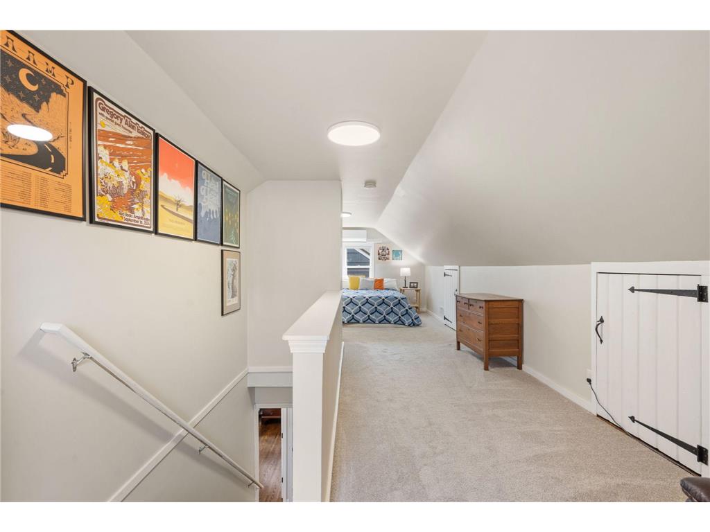 21 Russell Avenue S Minneapolis MN 55405 7050525 image13