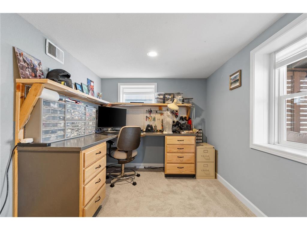21 Russell Avenue S Minneapolis MN 55405 7050525 image20