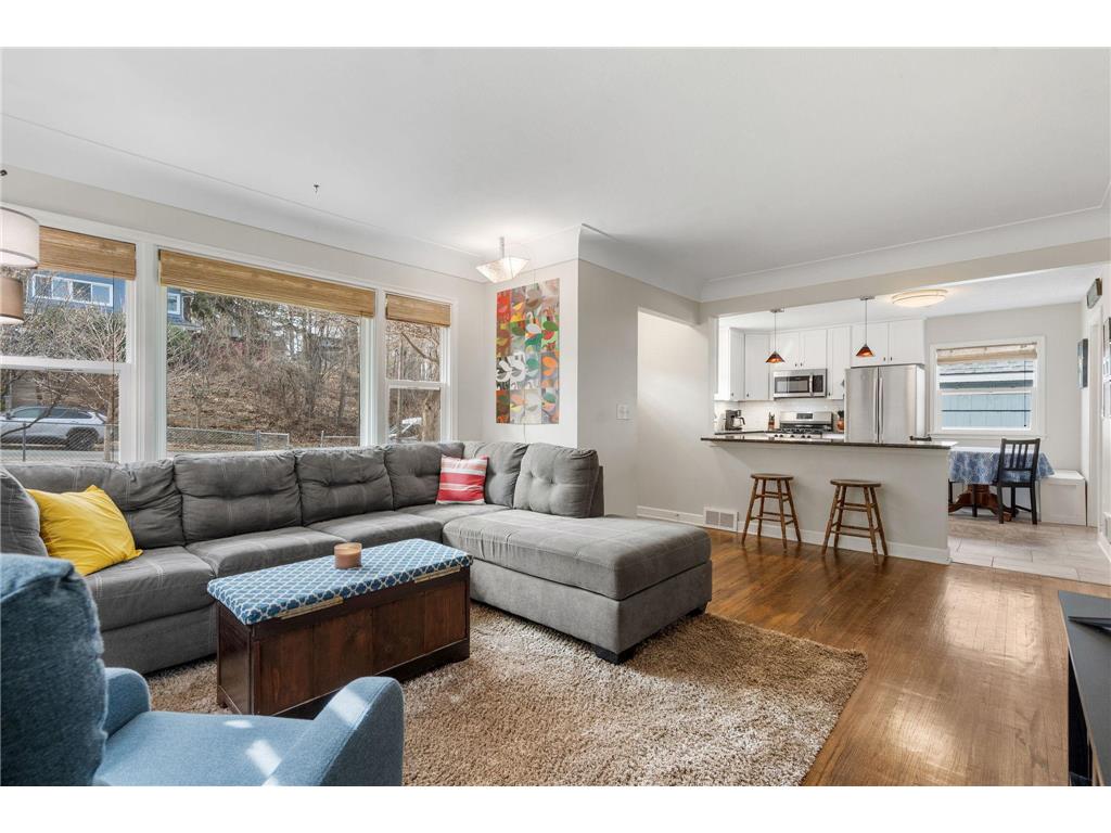 21 Russell Avenue S Minneapolis MN 55405 7050525 image4