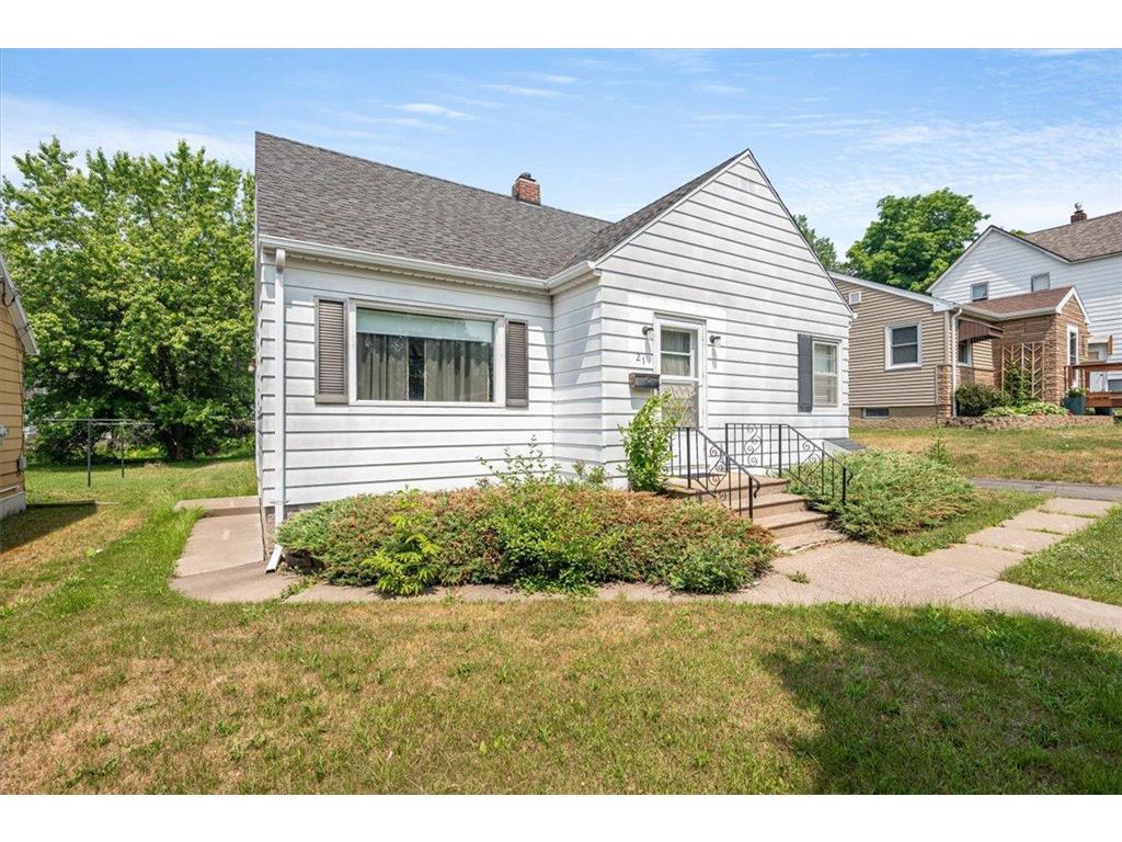 21 W Winona Street Duluth MN 55803 6394347 image1