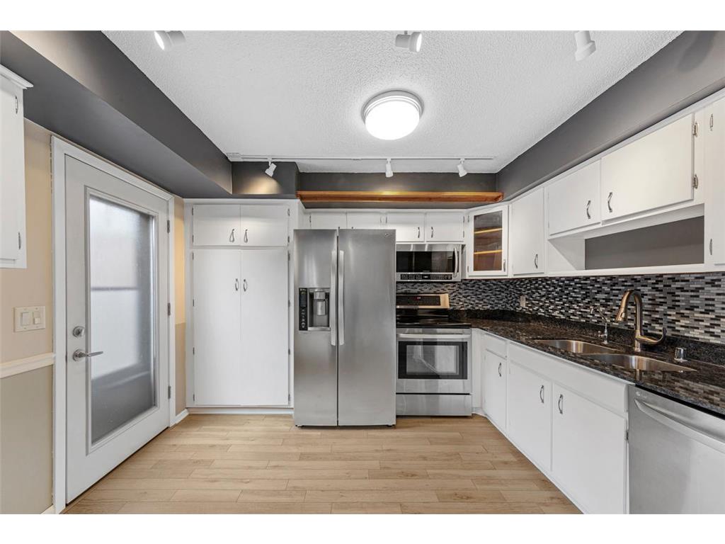 21 Walden Street Burnsville MN 55337 6798238 image11