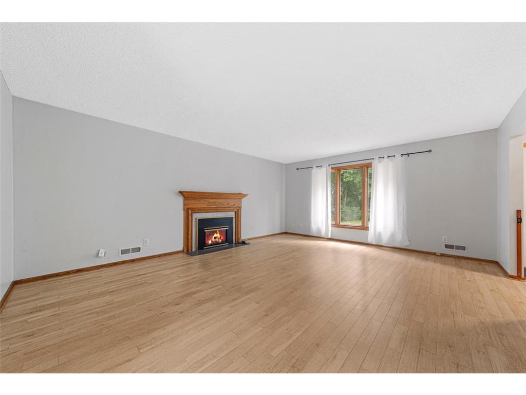 21 Walden Street Burnsville MN 55337 6798238 image3