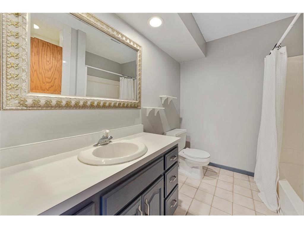 21 Walden Street Burnsville MN 55337 6798238 image30