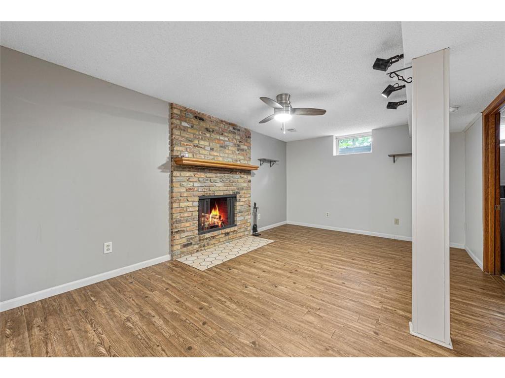 21 Walden Street Burnsville MN 55337 6798238 image32