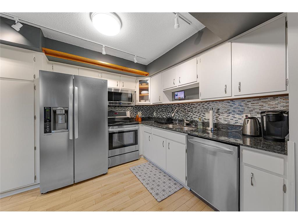 21 Walden Street Burnsville MN 55337 6798238 image9