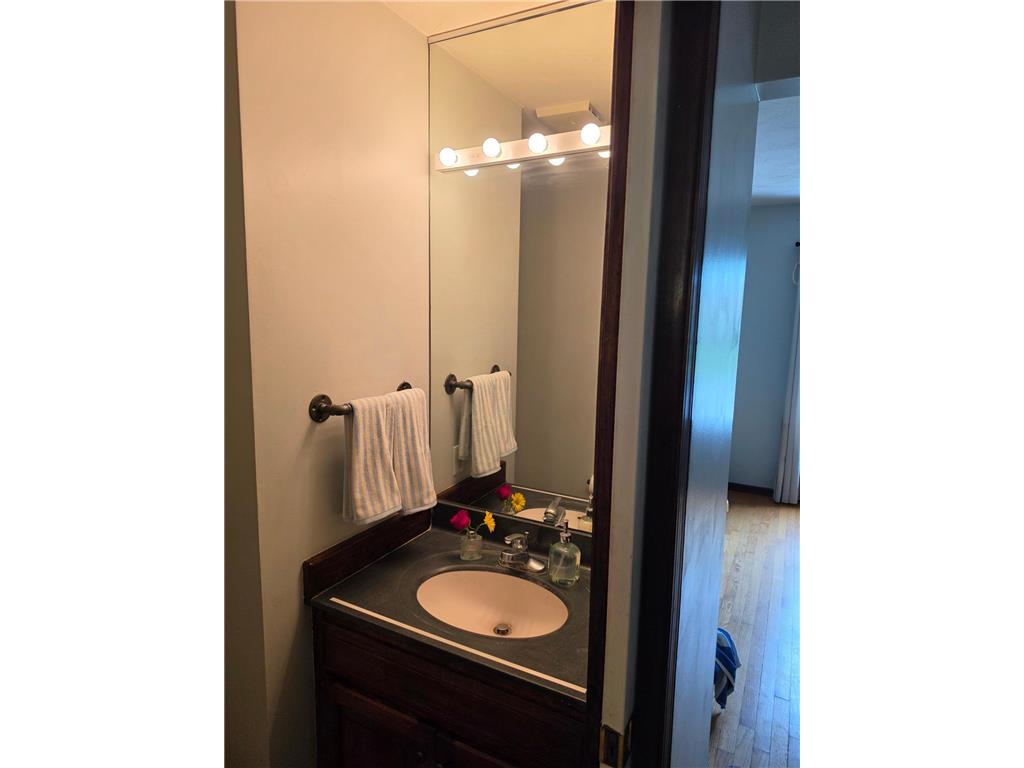 210 10th Street SE New Prague MN 56071 7076720 image14