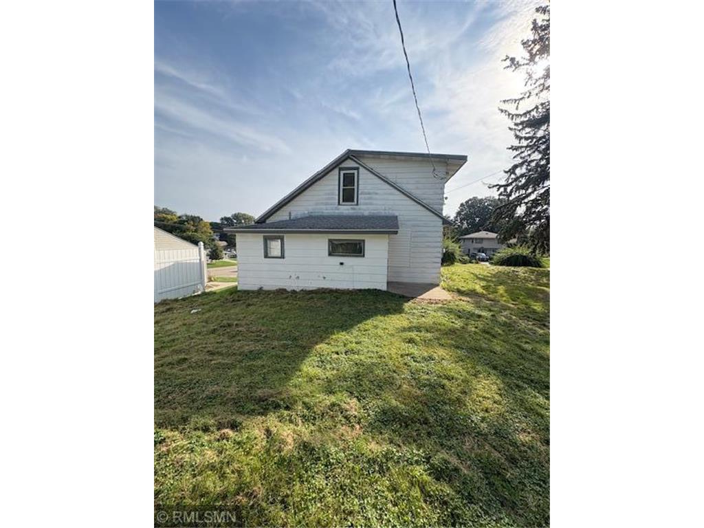 210 19th Avenue S South Saint Paul MN 55075 6793183 image10