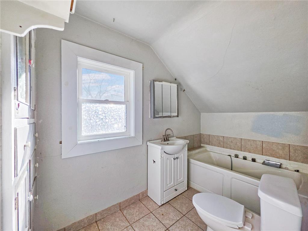 210 2nd Avenue SE Glenwood MN 56334 6803606 image9