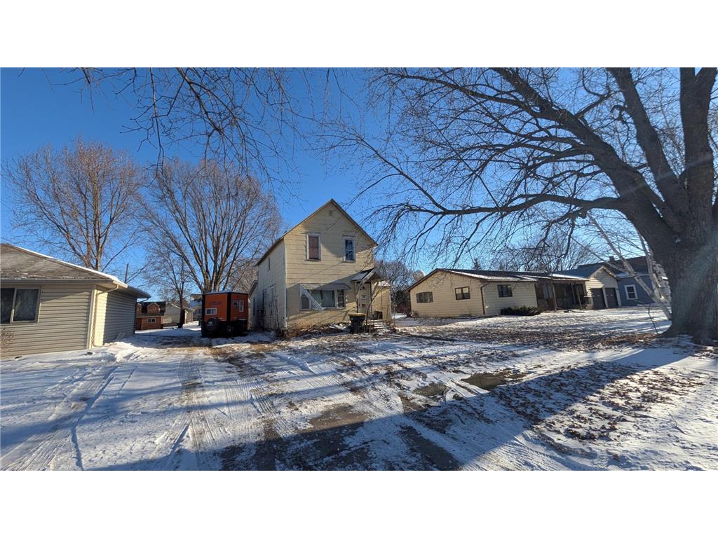 210 2nd Street E Morgan MN 56266 7019005 image16