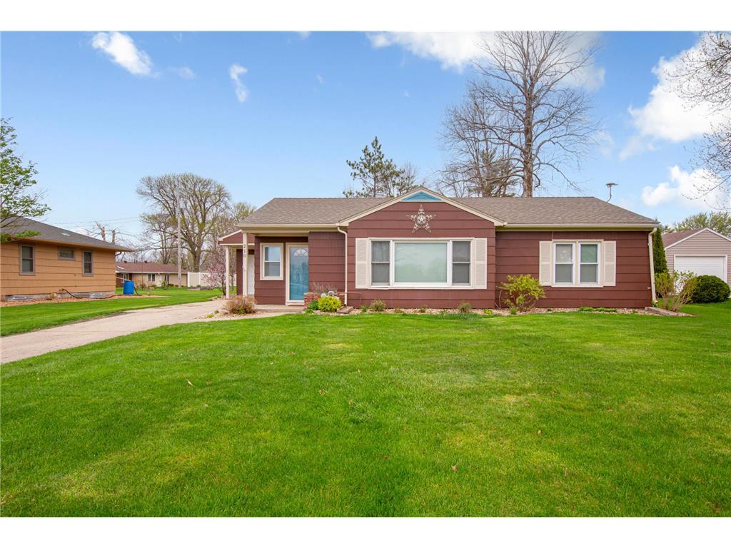 210 3rd Street W Hayward MN 56043 7064161 image1