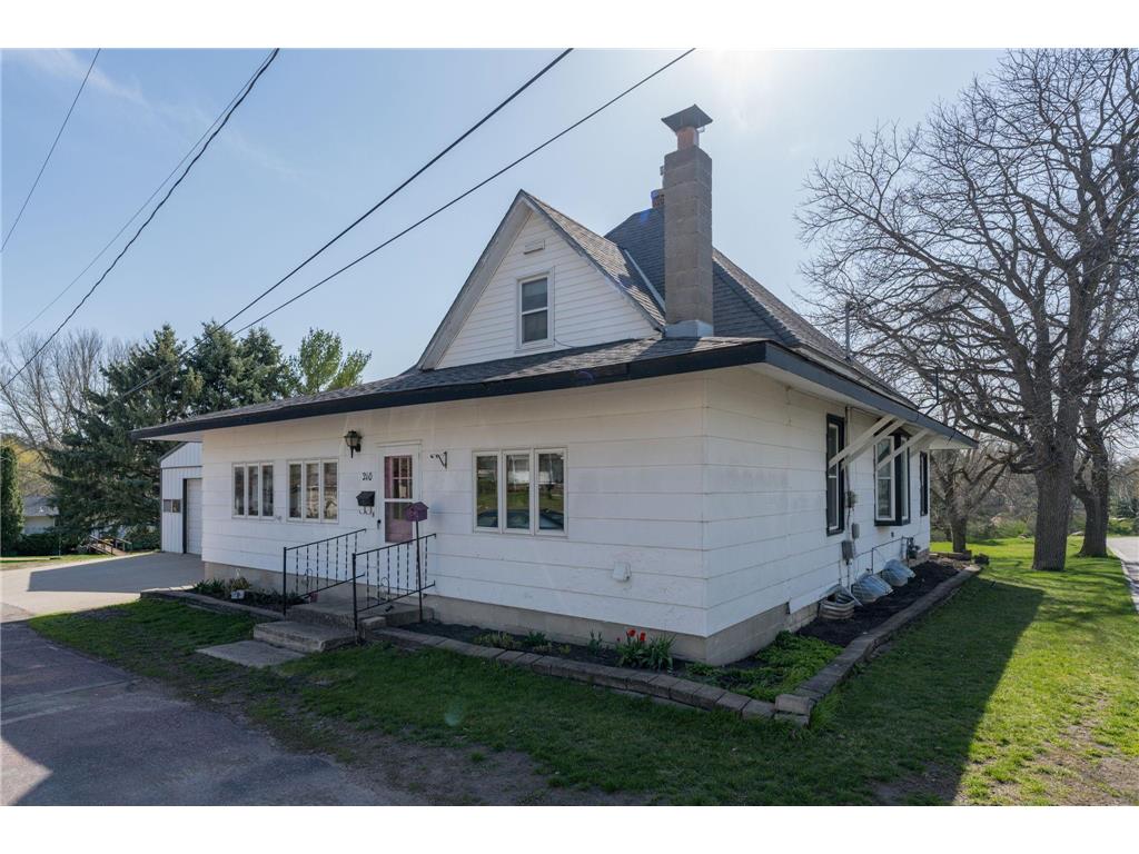 210 4th Street Cleveland MN 56017 6527374 image1