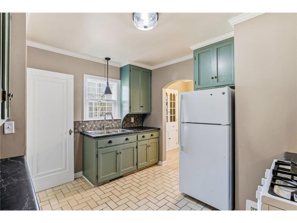 210 5th Avenue NE Faribault MN 55021 6815272 image15