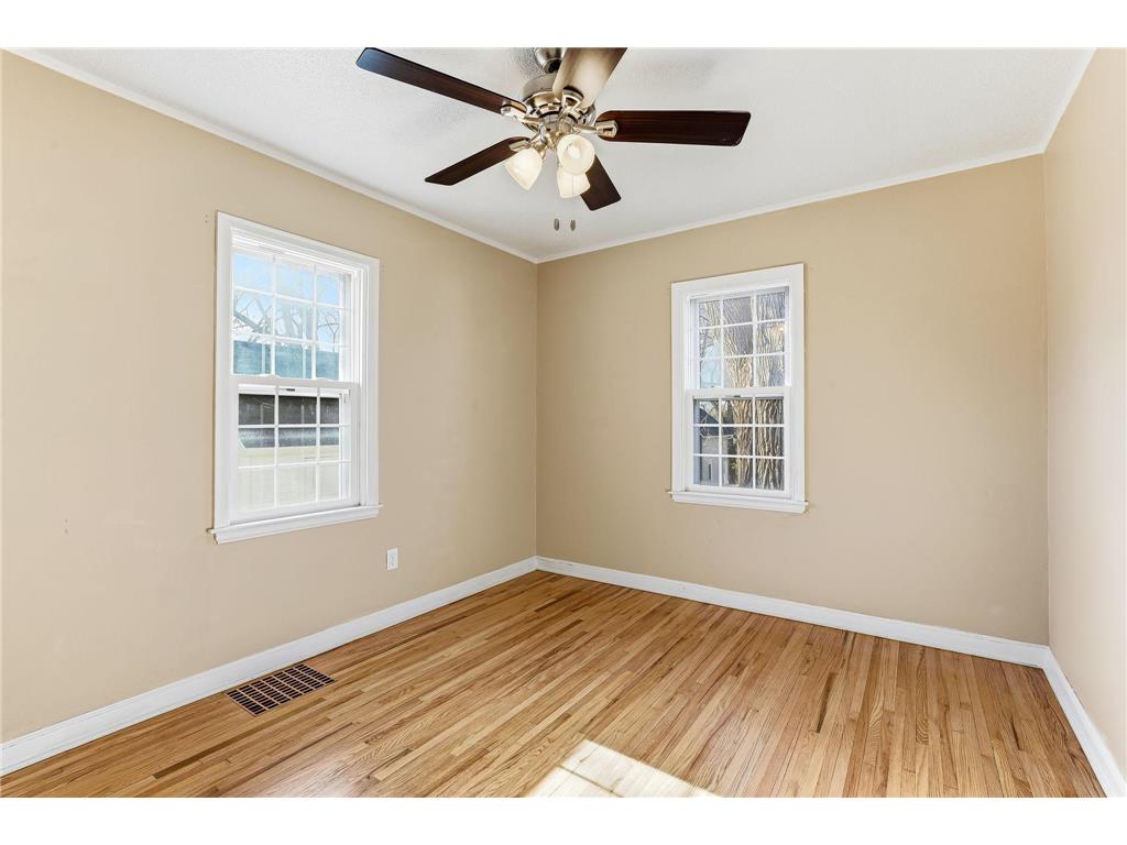 210 5th Avenue NE Faribault MN 55021 6815272 image20