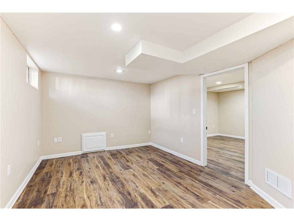 210 5th Avenue NE Faribault MN 55021 6815272 image24