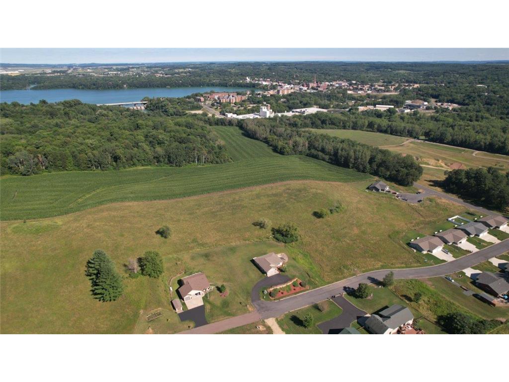 210 Amber View St Menomonie WI 54751 6424225 image2