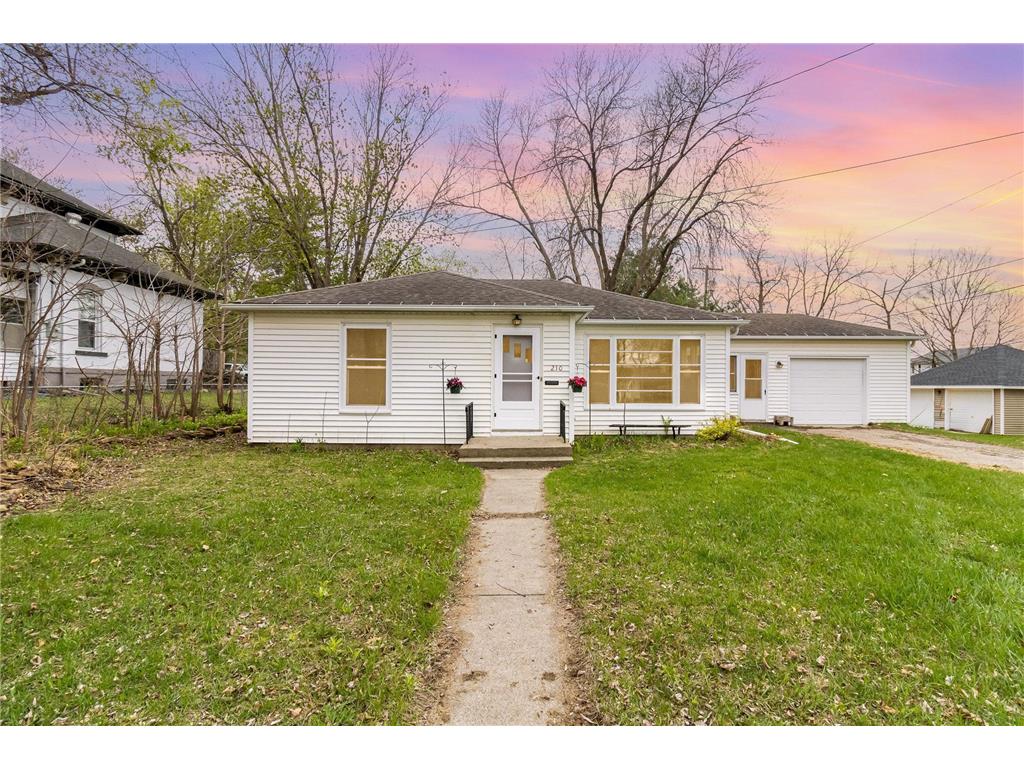 210 Davis Street Le Sueur MN 56058 6711024 image1