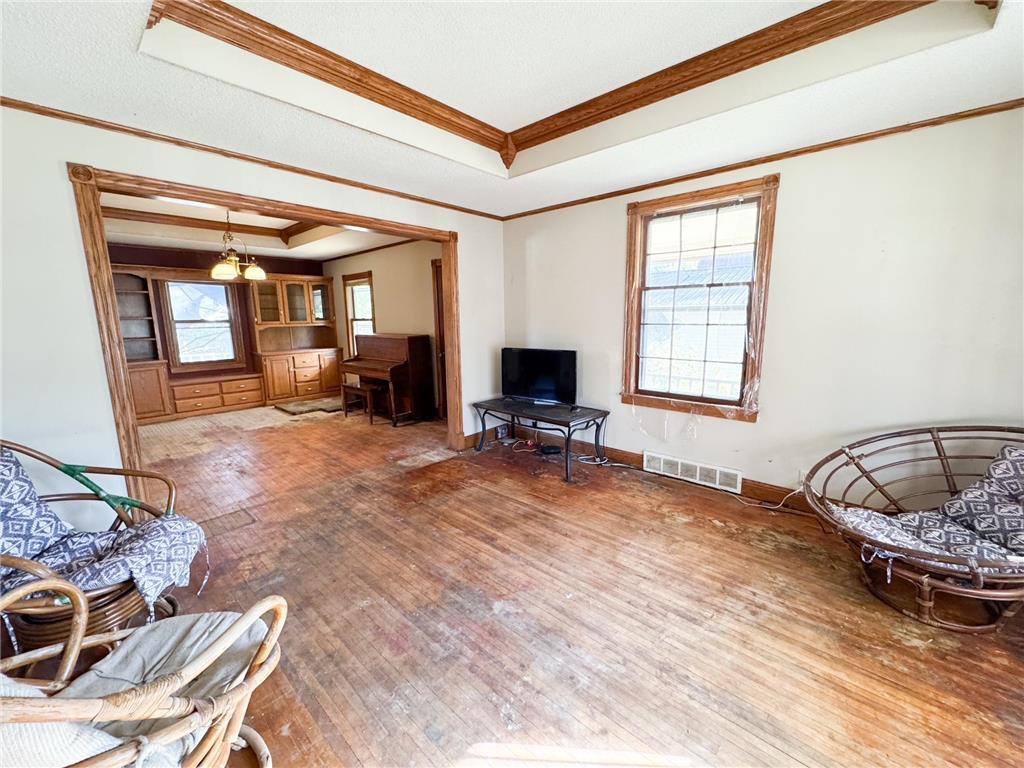 210 Delaware Avenue Adrian MN 56110 6799395 image2