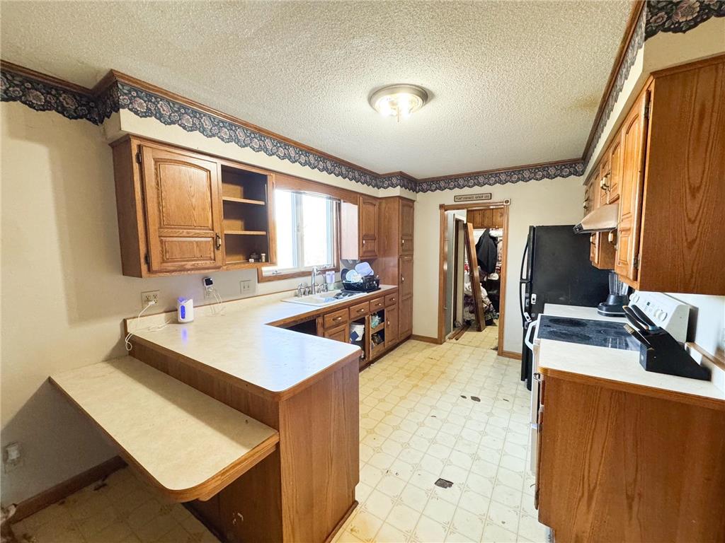 210 Delaware Avenue Adrian MN 56110 6799395 image6