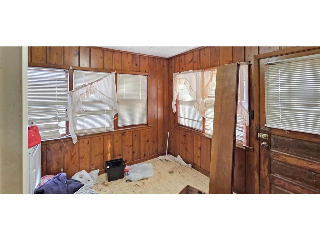 210 Delaware Avenue Adrian MN 56110 7005101 image10