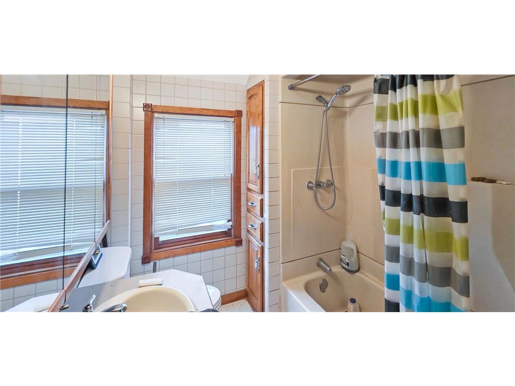 210 Delaware Avenue Adrian MN 56110 7005101 image18