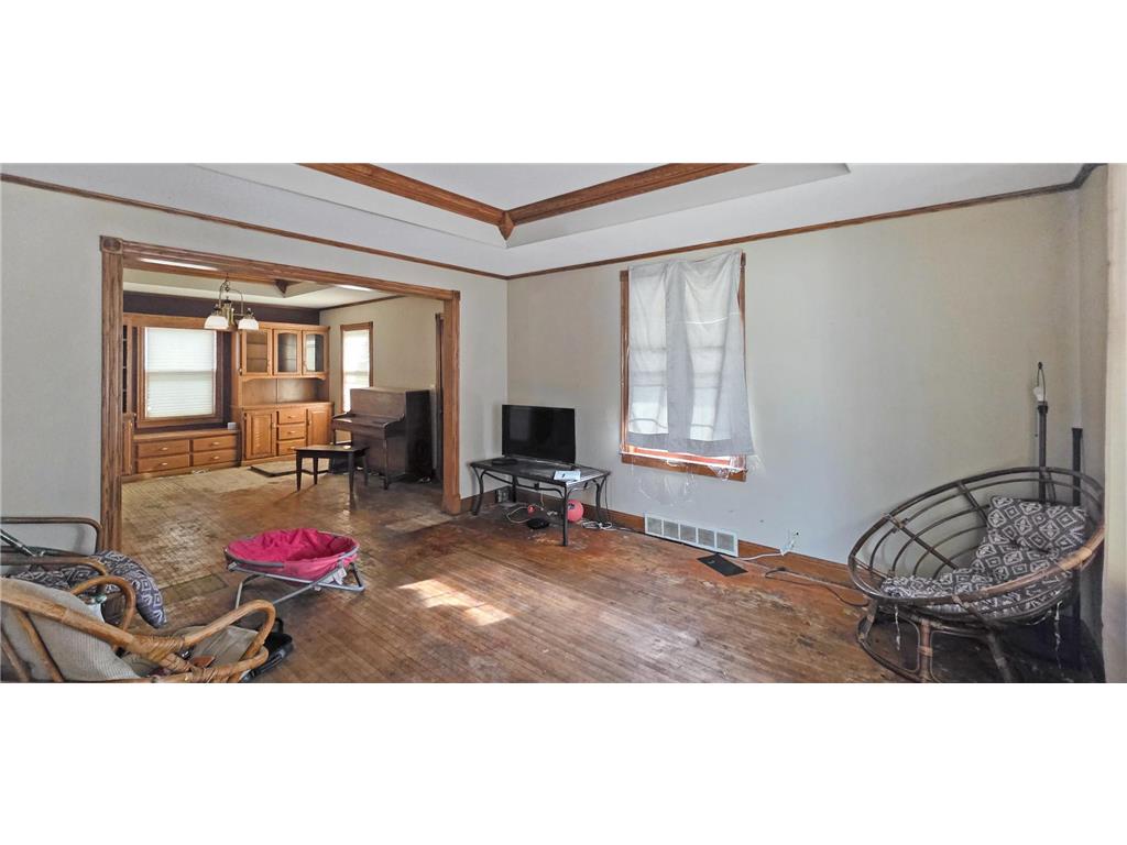 210 Delaware Avenue Adrian MN 56110 7005101 image2