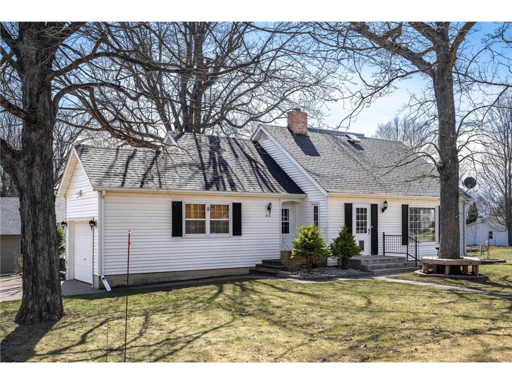 210 E 1st Avenue Luck WI 54853 6520521 image1