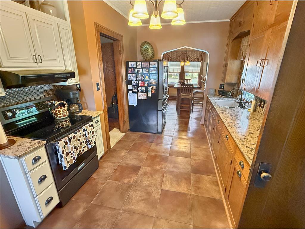 210 E Ciro Street Truman MN 56088 7075390 image13