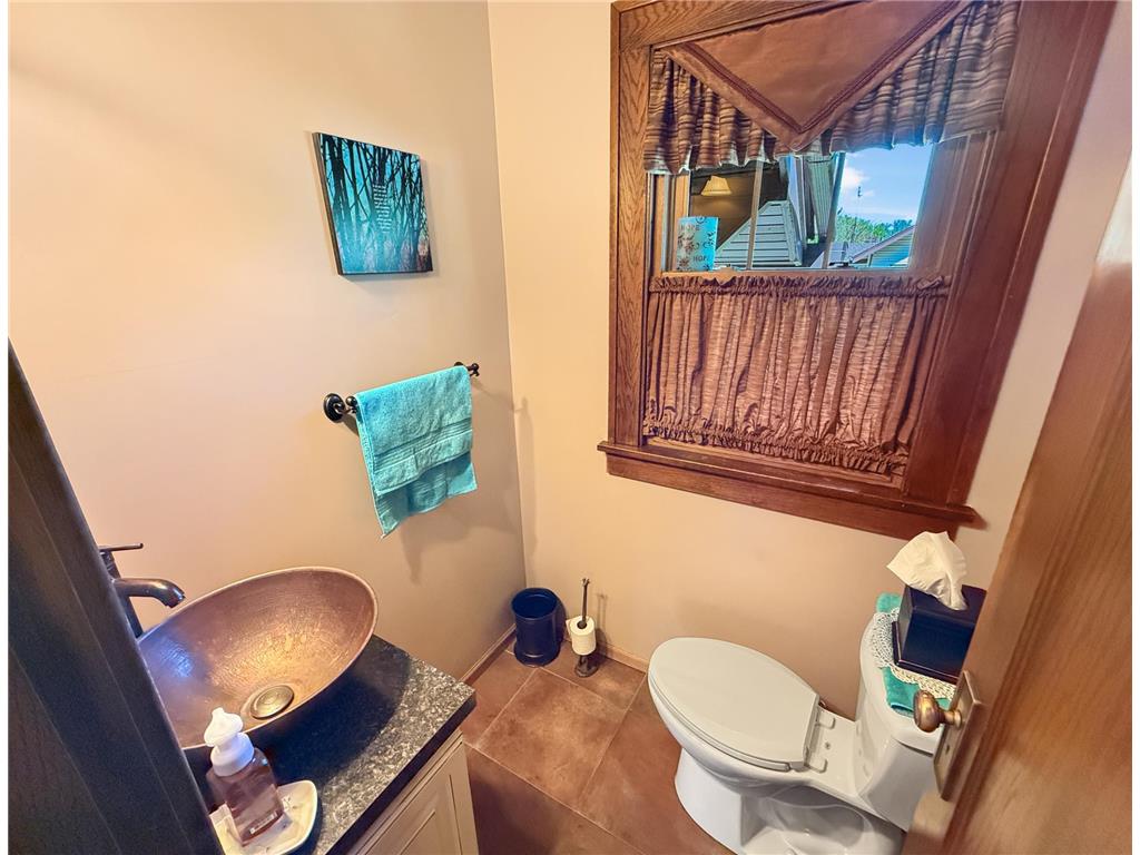 210 E Ciro Street Truman MN 56088 7075390 image18