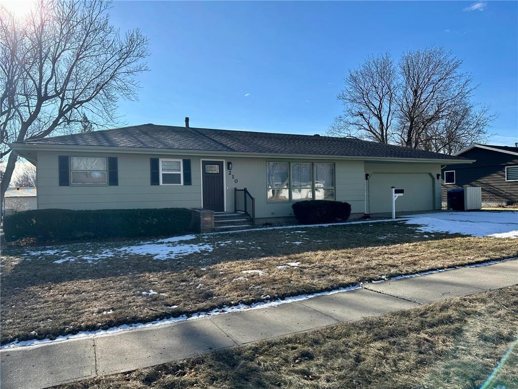 210 E Oakland Avenue Luverne MN 56156 7007136 image1